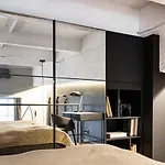 Stylish Black And White Loft Appartement *