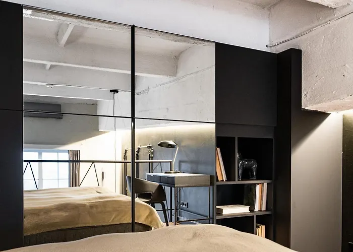Stylish Black And White Loft Lejlighed *